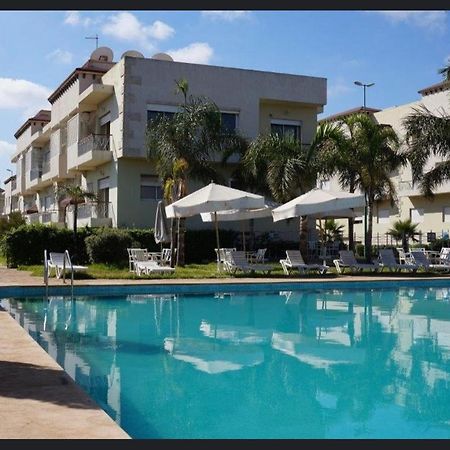 Appartement Meuble Residence Fermee Avec Piscine Sidi Rahal  Exterior foto